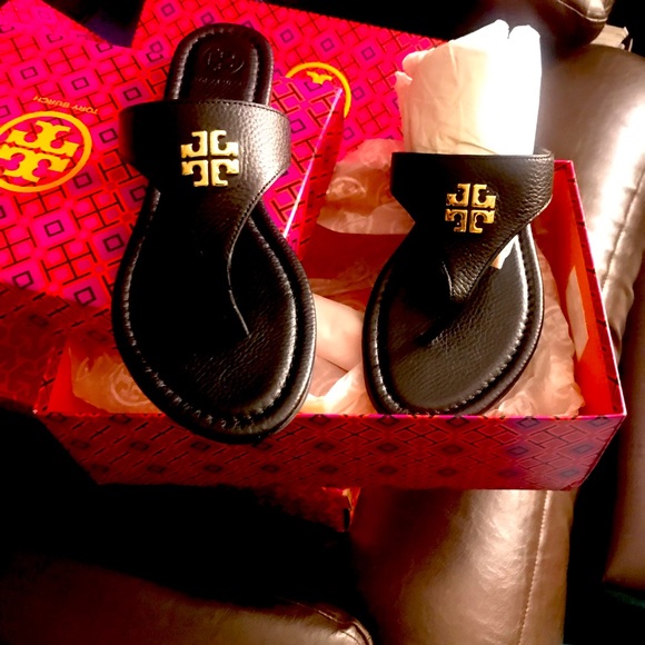 Brand new Tory  burch authentic Flats - Picture 1 of 2